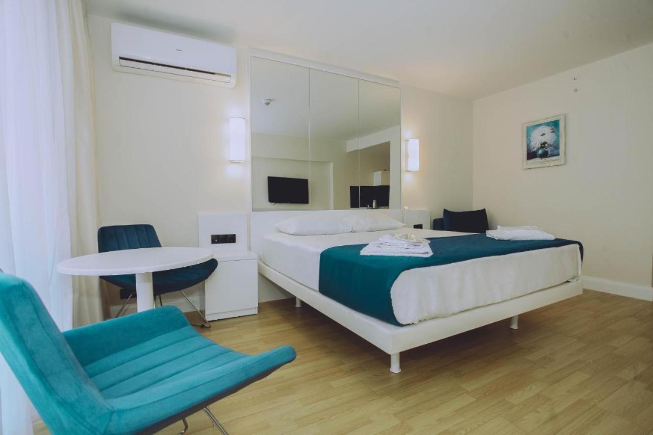 Hotel Orbit City Batumi Esterno foto